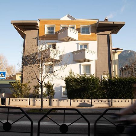 Hotel Garni Villa Fontana เตรนโต ภายนอก รูปภาพ