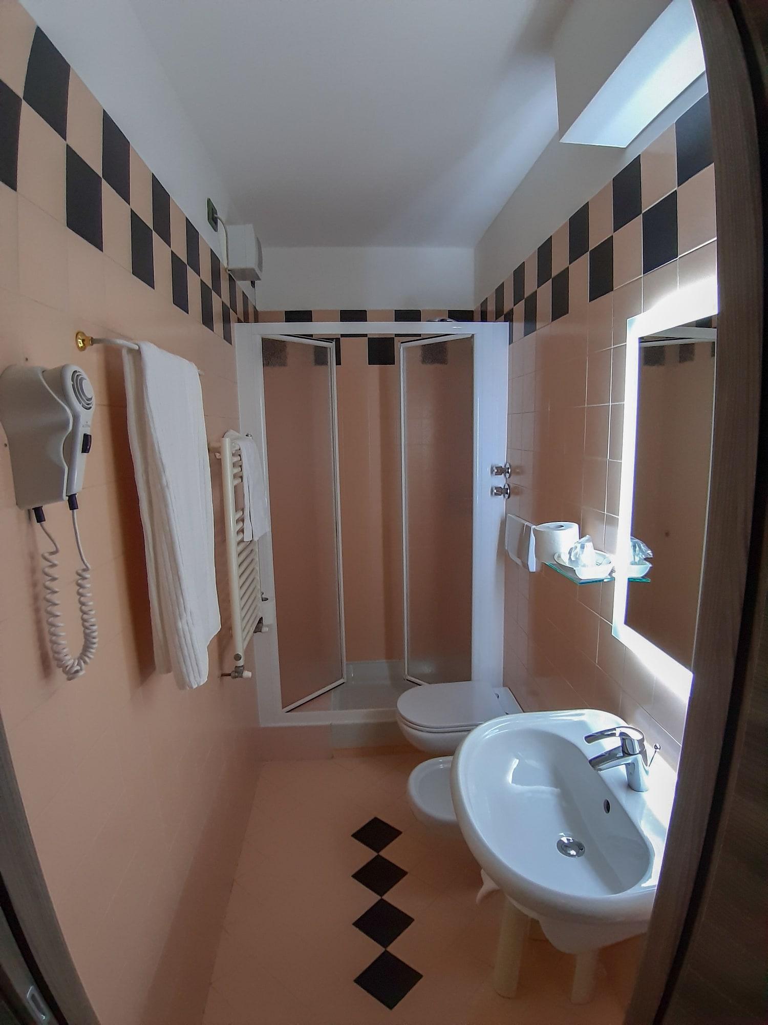 Hotel Garni Villa Fontana เตรนโต ภายนอก รูปภาพ