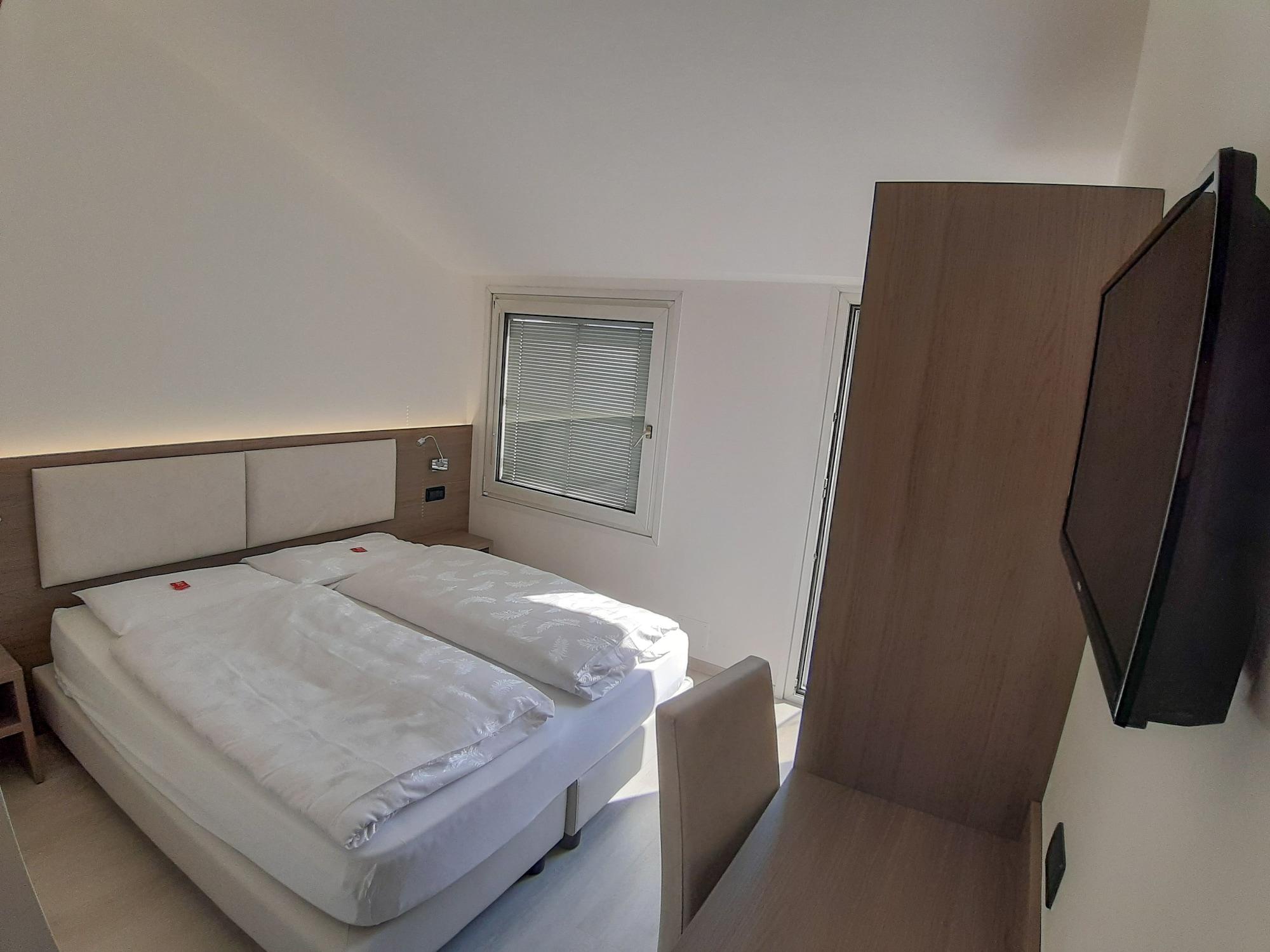 Hotel Garni Villa Fontana เตรนโต ภายนอก รูปภาพ