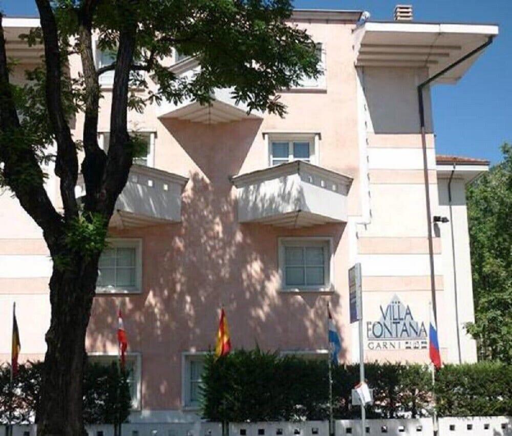 Hotel Garni Villa Fontana เตรนโต ภายนอก รูปภาพ