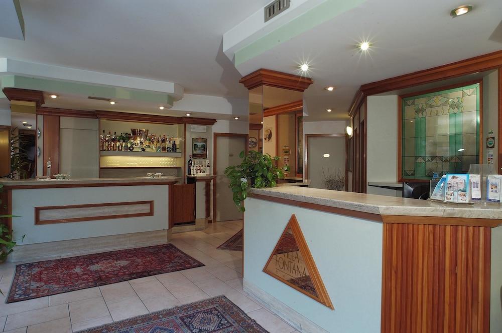 Hotel Garni Villa Fontana เตรนโต ภายนอก รูปภาพ